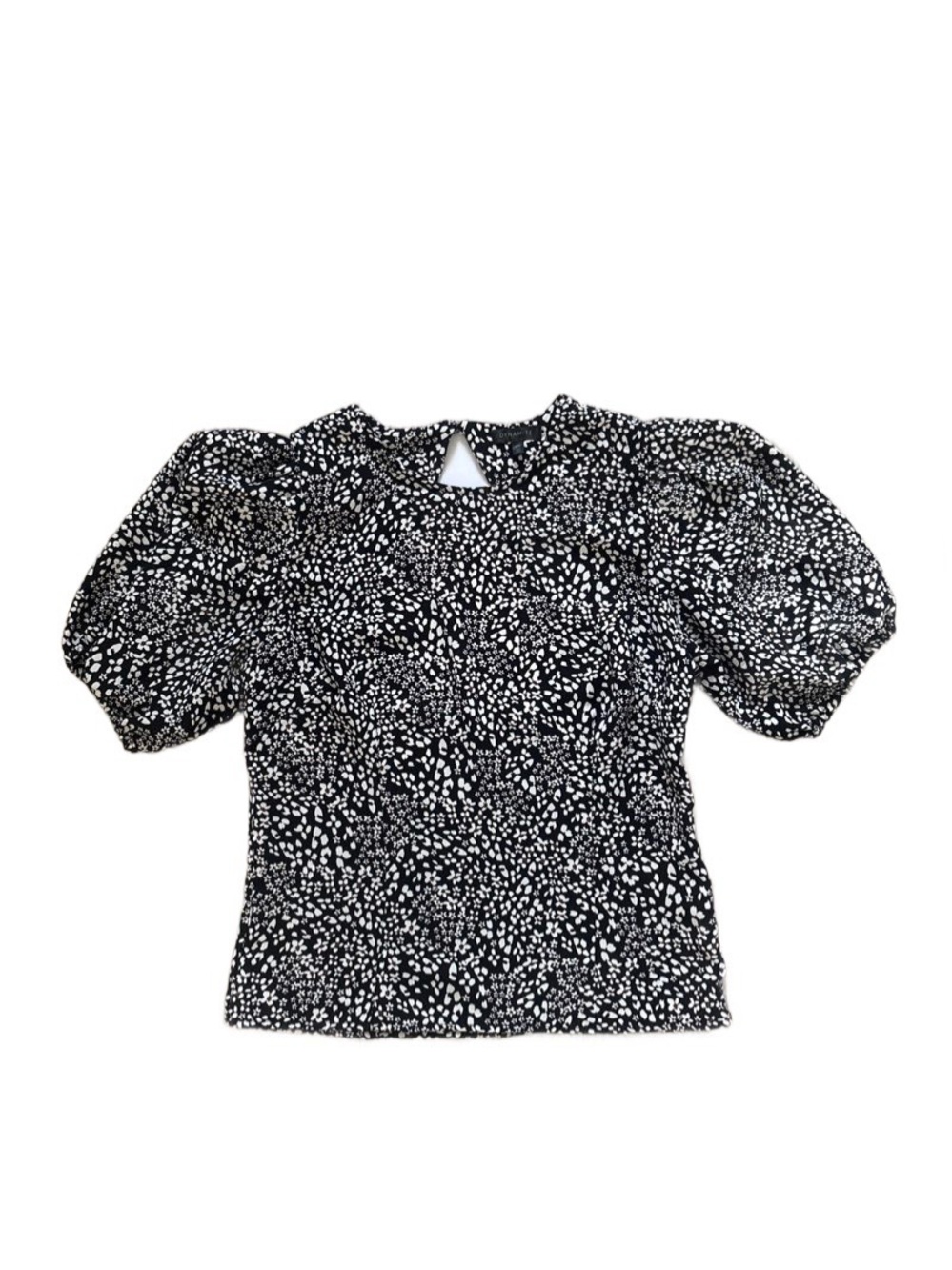 Dynamite Black and White Puff Sleeve Printed Blouse
